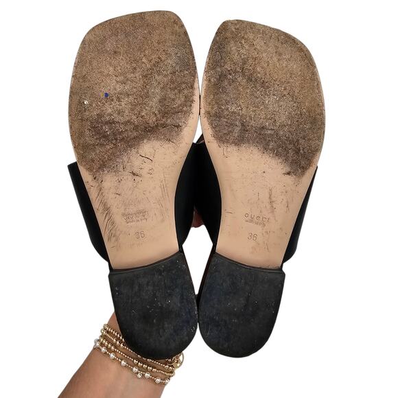 Gucci GG Logo Blondie Thong Sandal Flat Slide Black Leather Gold Size 36 US 6 - Picture 8 of 10